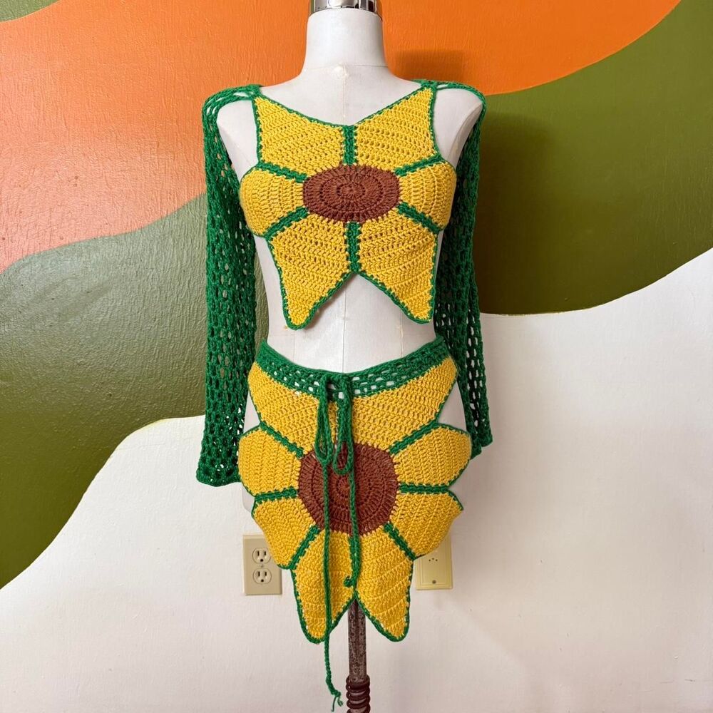 Crochet Sunflower 2 Piece Set XL Festival Rave Skirt Crop Top Mesh Sleeve Boho